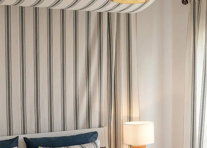 In The Peace Of The Foothills * Povoa (Lisbon)