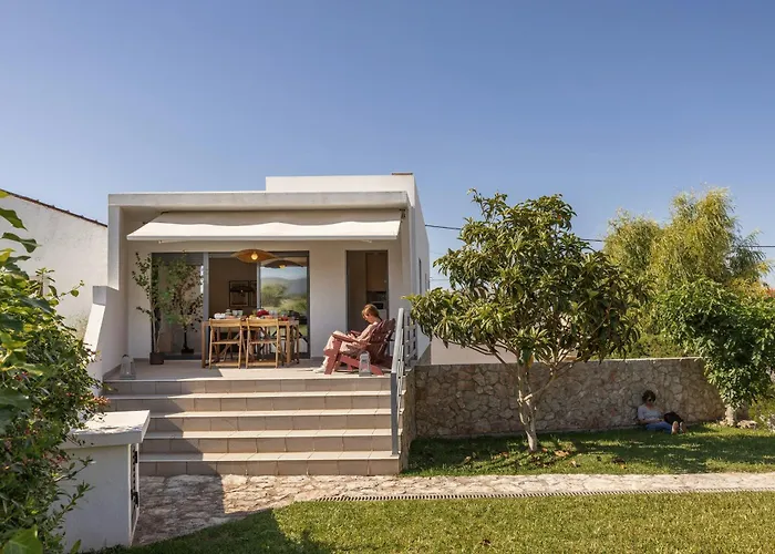 In The Peace Of The Foothills * Povoa (Lisbon)